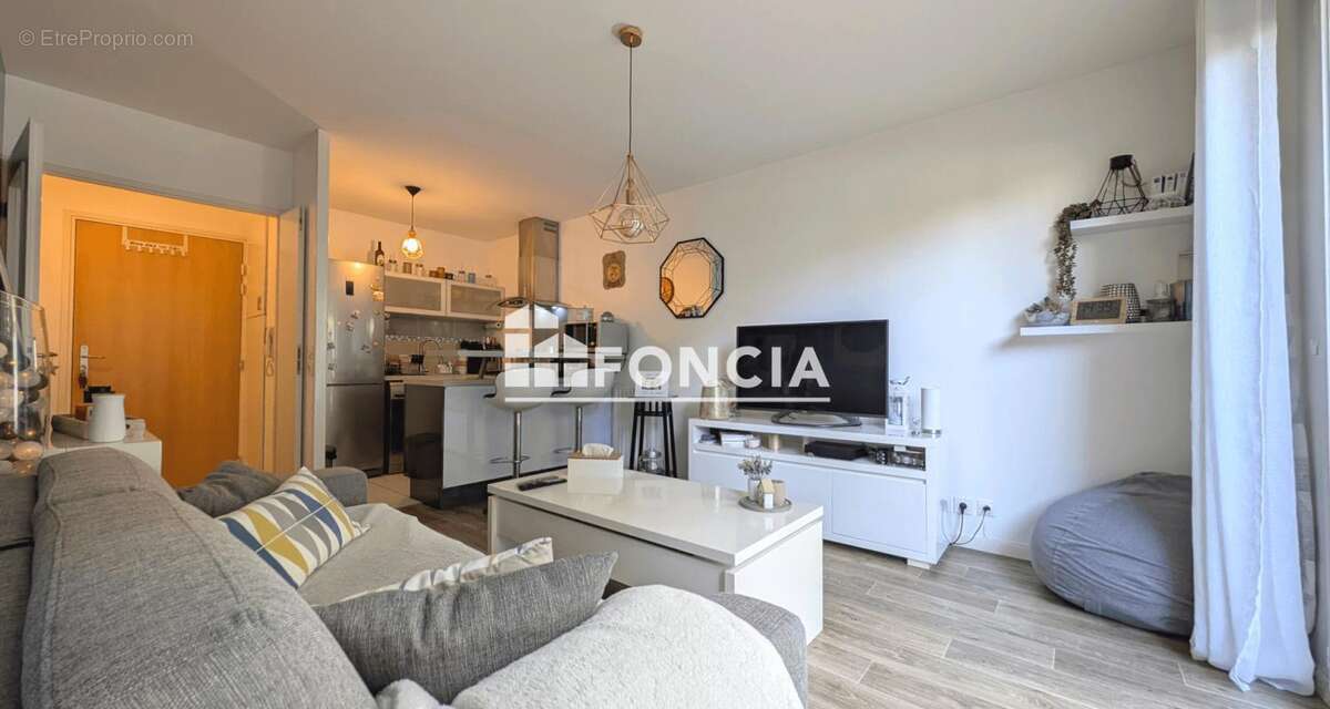 Appartement à CHILLY-MAZARIN