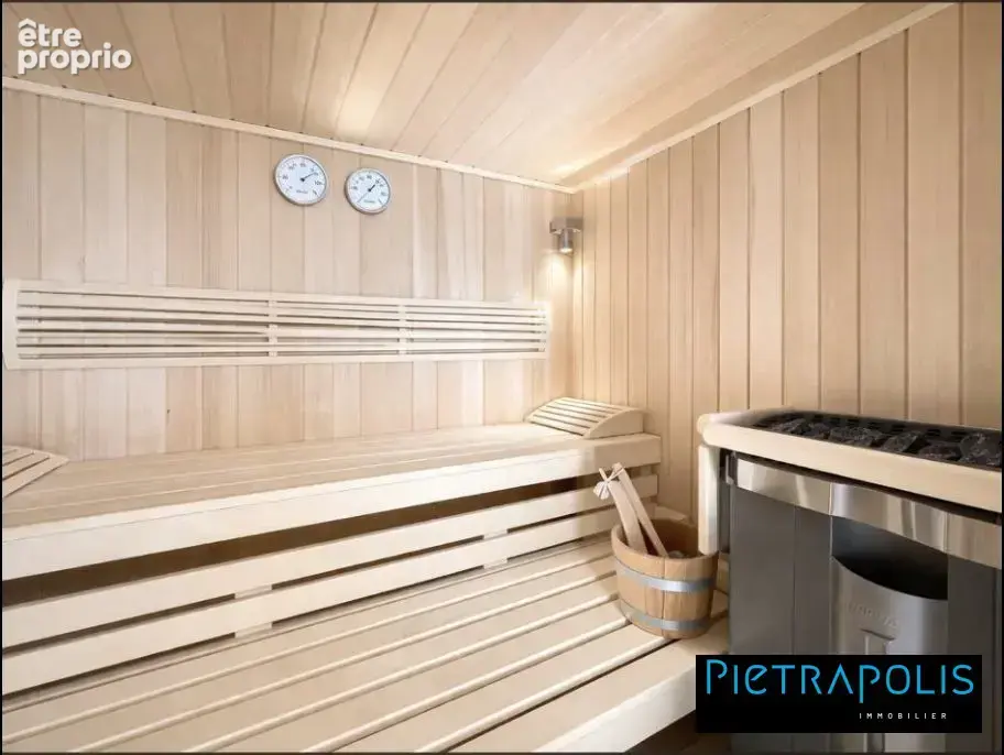 Maison 408 m² à Le Puy-En-Velay  - photo 7