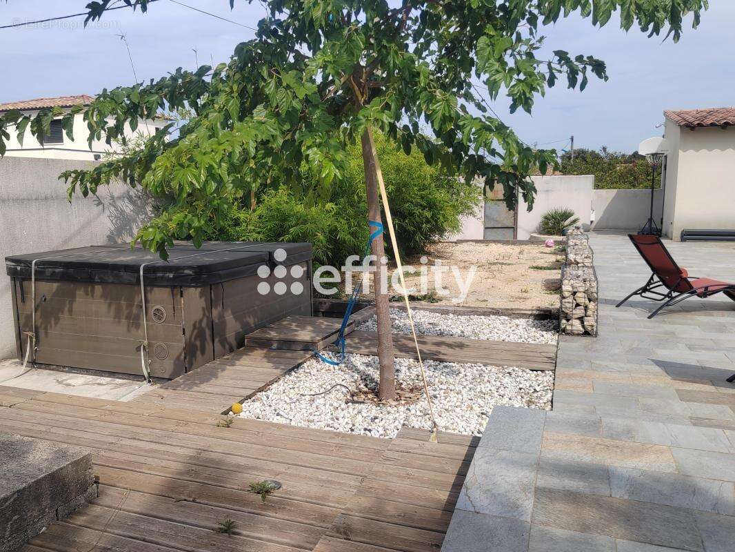 Maison à ROCHEFORT-DU-GARD