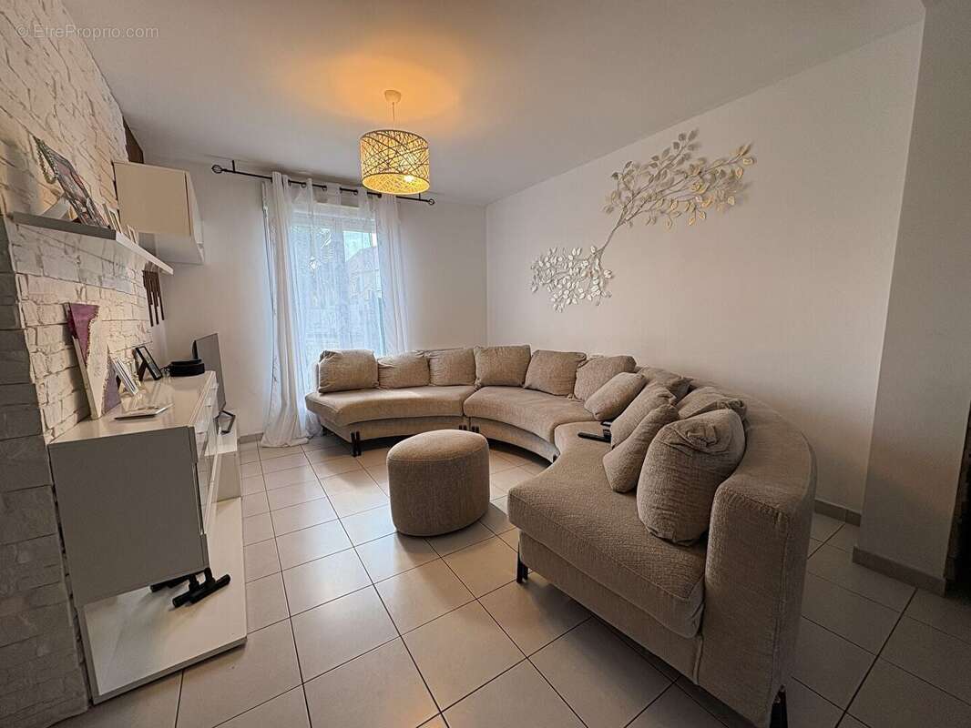 Maison Meru 6 pièce(s) 118 m2 - photo 2