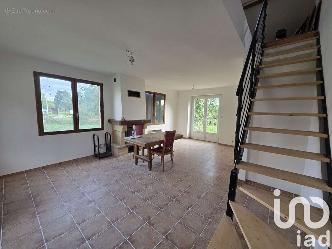 Maison 75 m² à Andryes  - photo 4