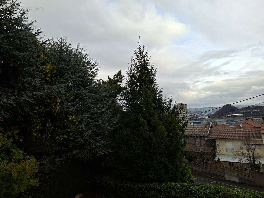 Appartement à SAINT-ETIENNE