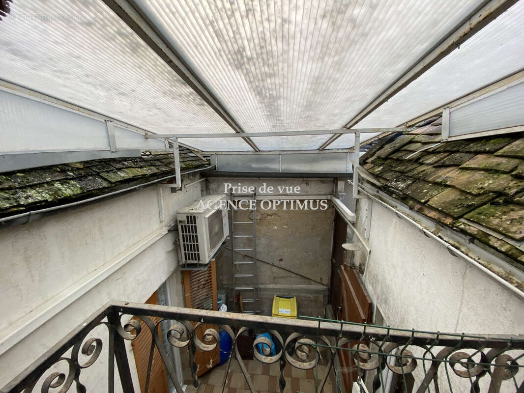 Maison à VILLENEUVE-LA-GUYARD