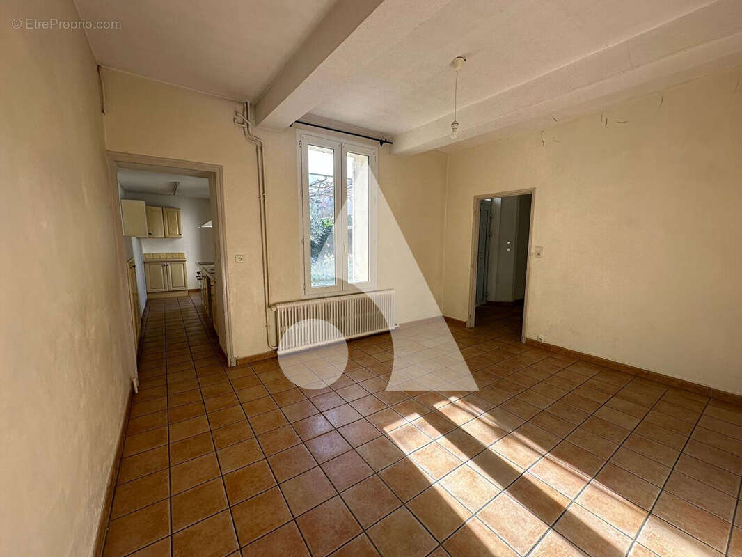 Maison à JONQUIERES