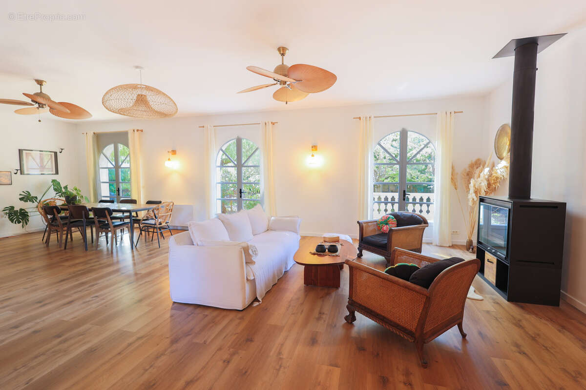 Maison à SAINT-RAPHAEL