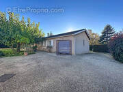 Maison à SAINT-GENIS-LAVAL