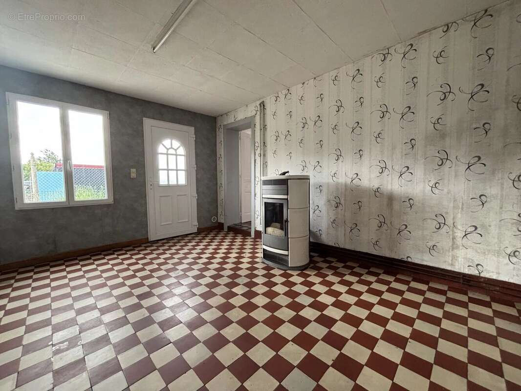 Maison à METZ-EN-COUTURE