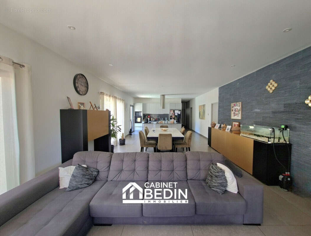 Maison 141 m² à Sadirac  - photo 3
