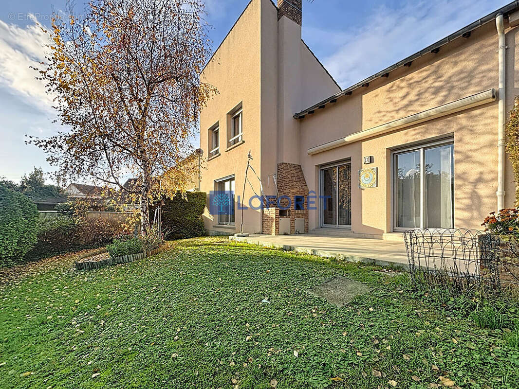 Maison à SAVIGNY-SUR-ORGE