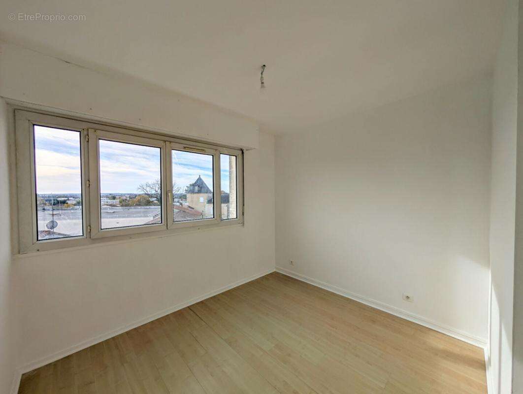 Appartement à COGNAC