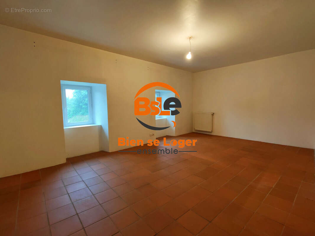 Maison à VIEILLESPESSE