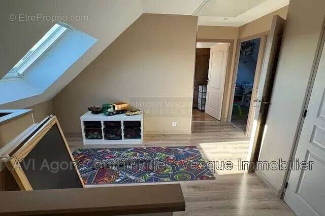 Maison à TOURVILLE-SUR-SIENNE