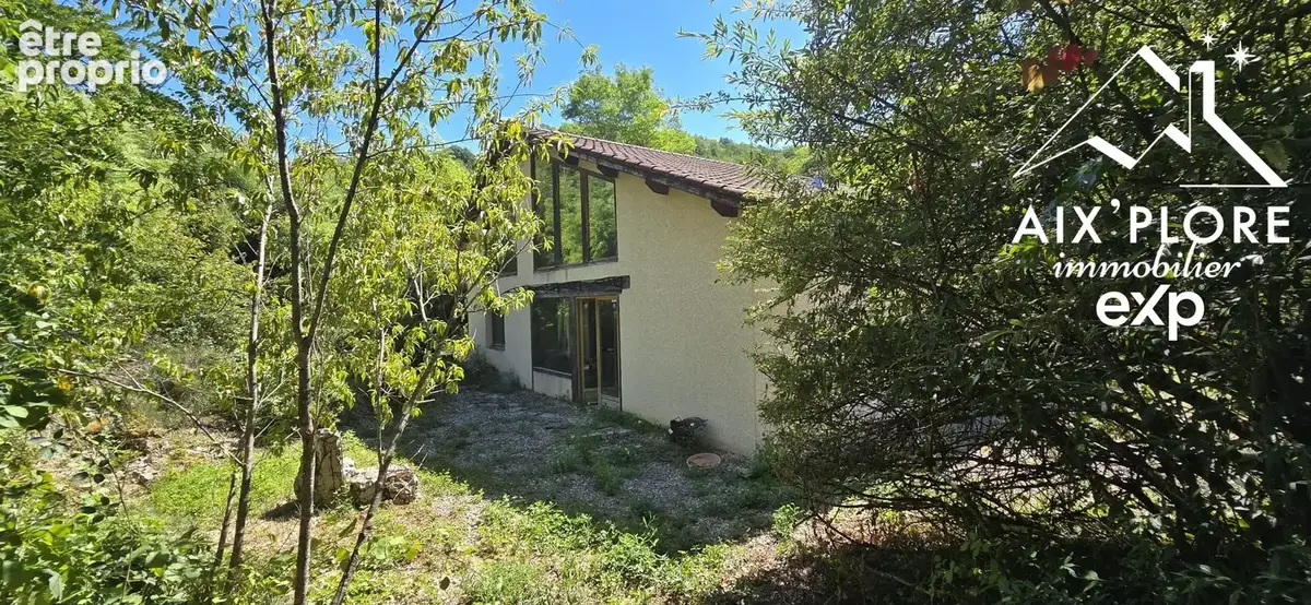 Maison 6 pièces 260 m² à vendre à L'abergement-De-Varey (01640) - photo 2