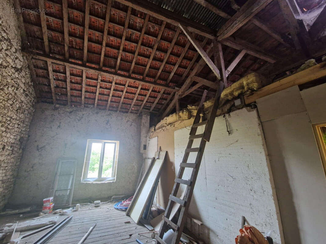 Maison à HAN-SUR-MEUSE