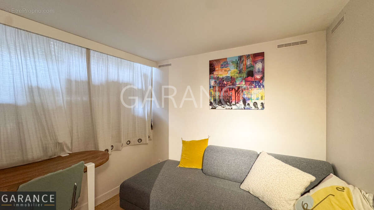 Appartement à PARIS-12E