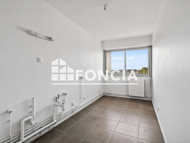 Appartement – 6ème étage – T3 – 71.2 m² - photo 2