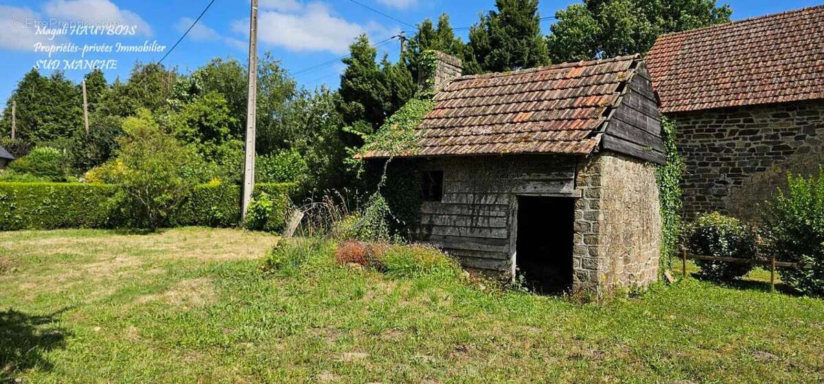 Maison à SAINT-HILAIRE-DU-HARCOUET