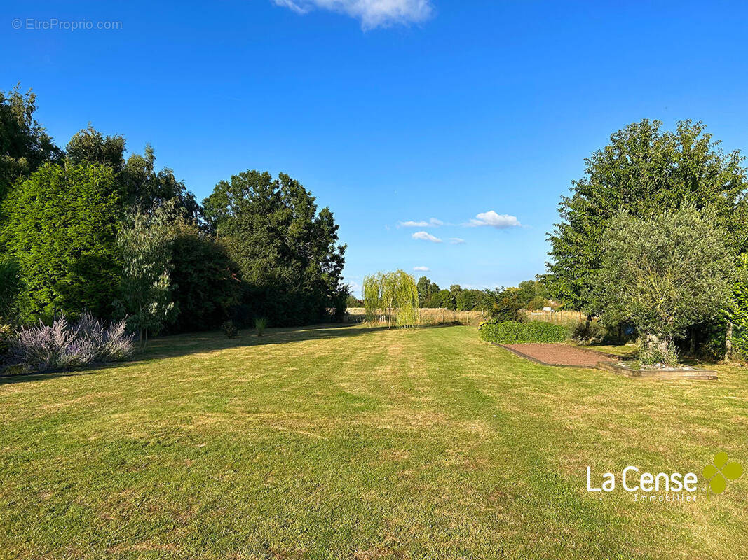 Terrain à BOURGHELLES