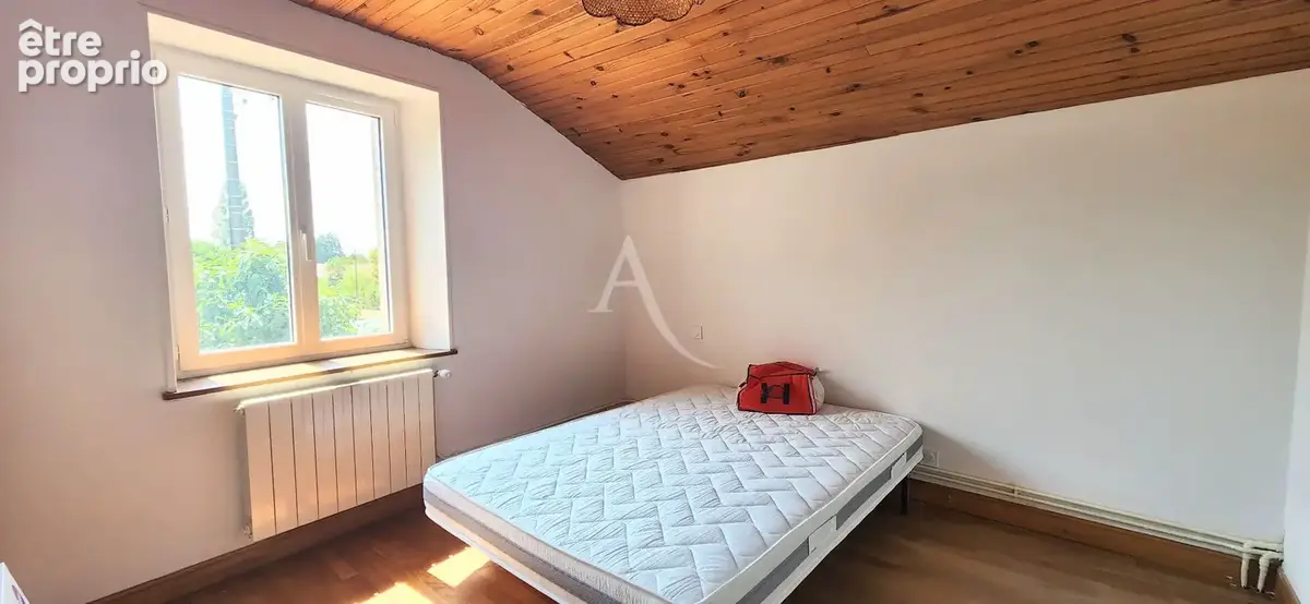 Valence en poitou - longere renovee - 3 chambres - grand garage - jardin - photo 12