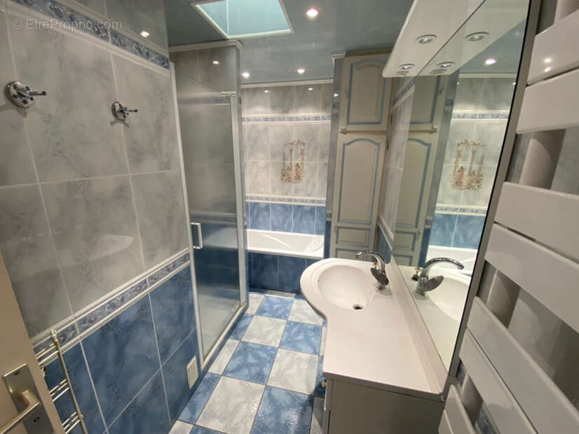 Appartement à SALON-DE-PROVENCE