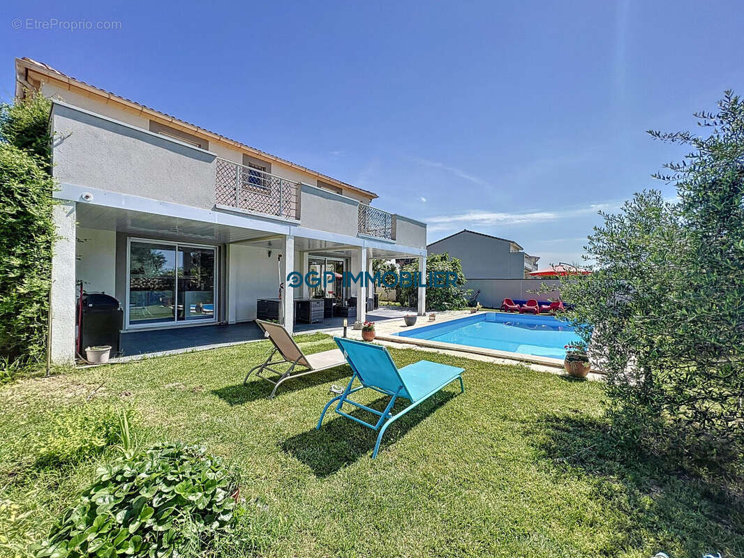 Maison à SAINT-SULPICE