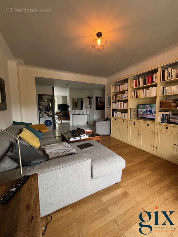 Appartement à LA TRONCHE