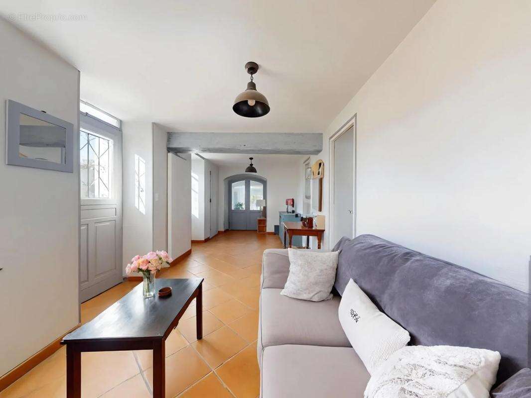 Maison à LAPEYROUSE