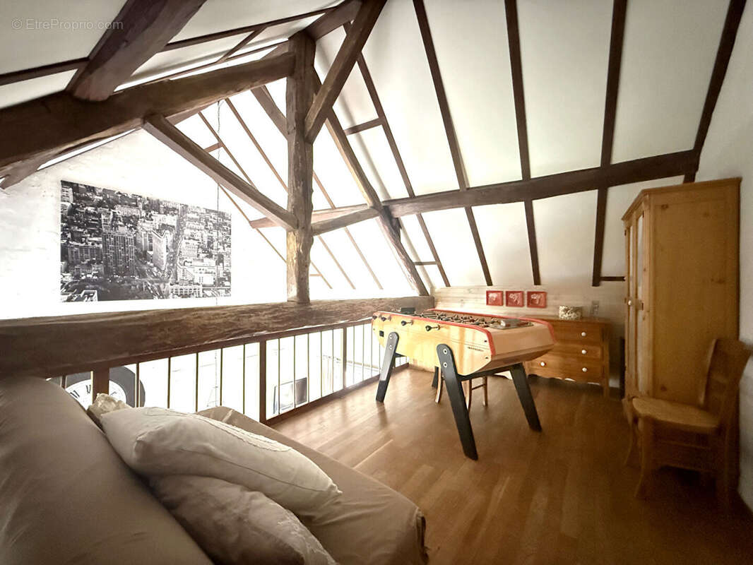 Maison à HOUDAN