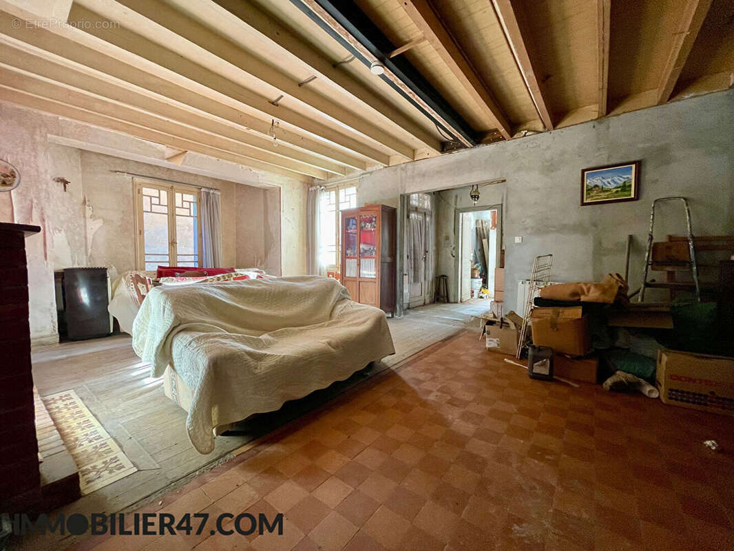 Maison à CASTELMORON-SUR-LOT