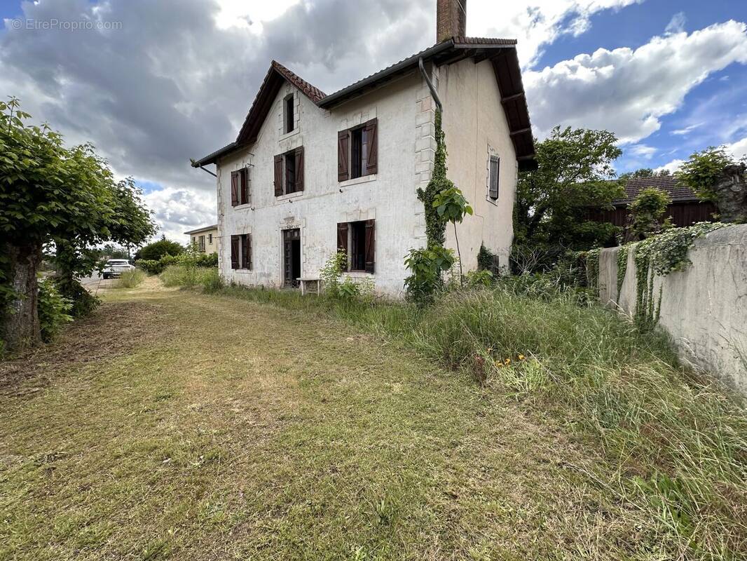 Maison à SAINT-YAGUEN