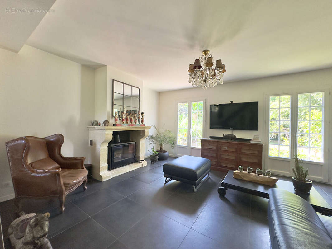 Maison à COULOMMIERS