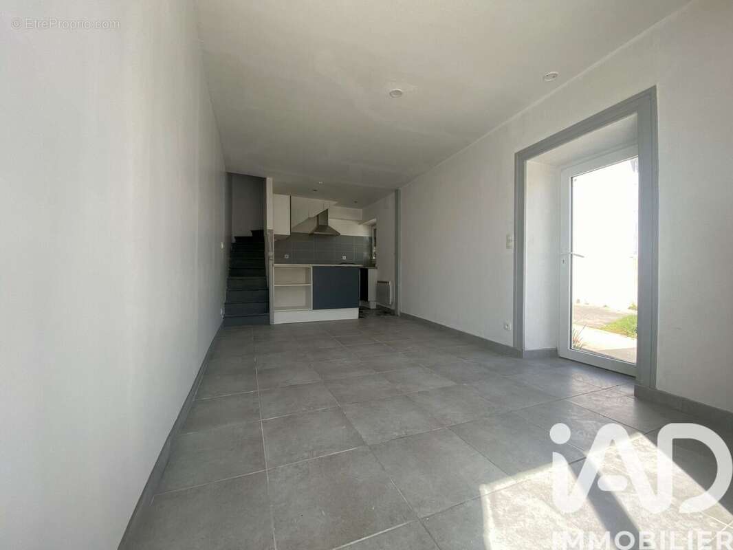 Photo 2 - Maison à LA JARNE
