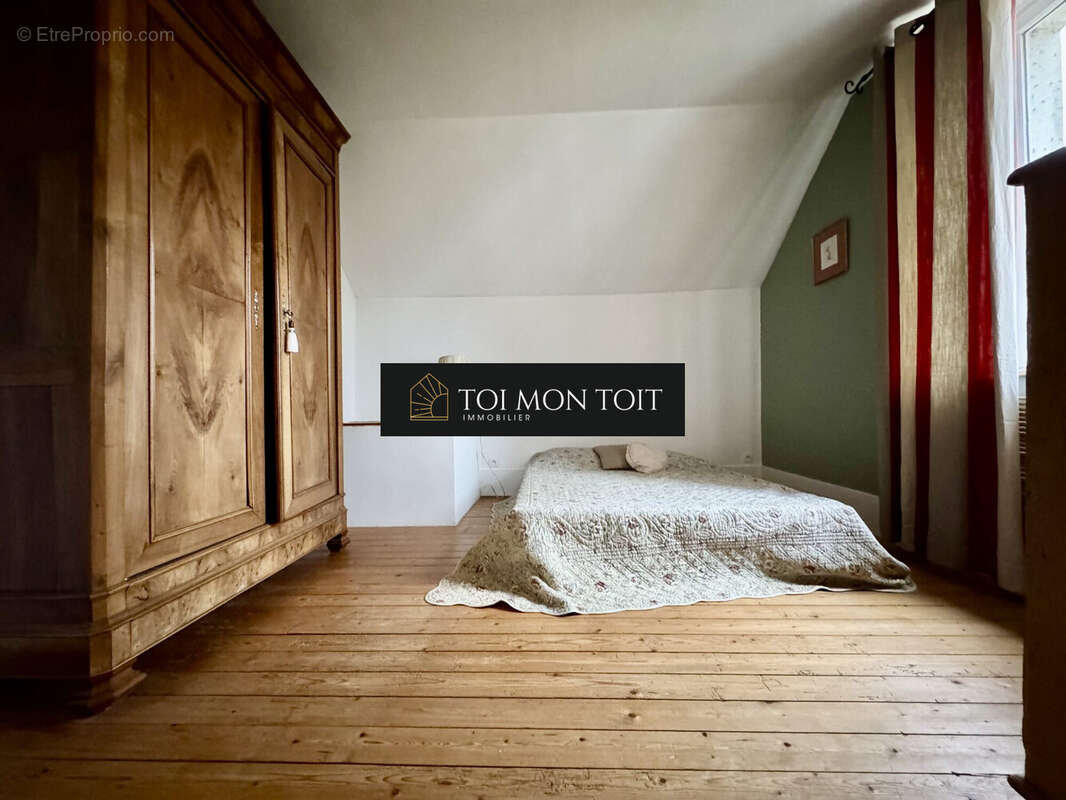 Maison 222 m² à Saint-Witz  - photo 9