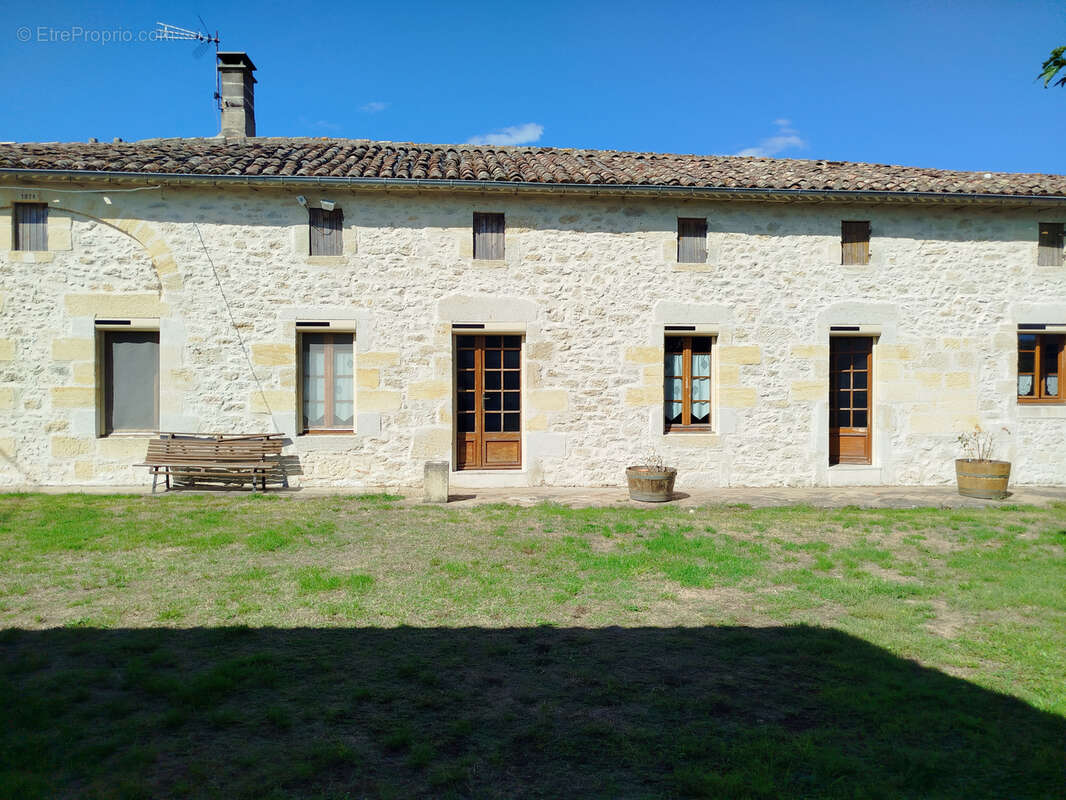 Maison à SOUSSAC