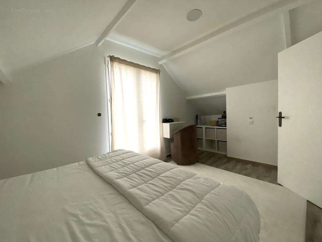 Maison à ROSNY-SUR-SEINE