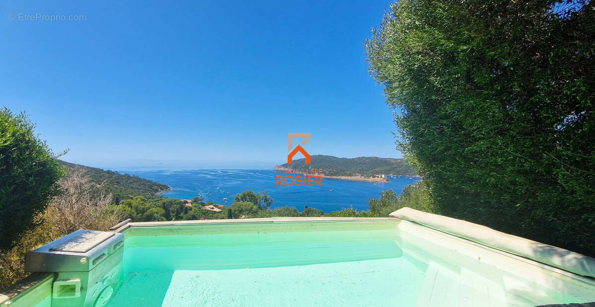 Maison à HYERES