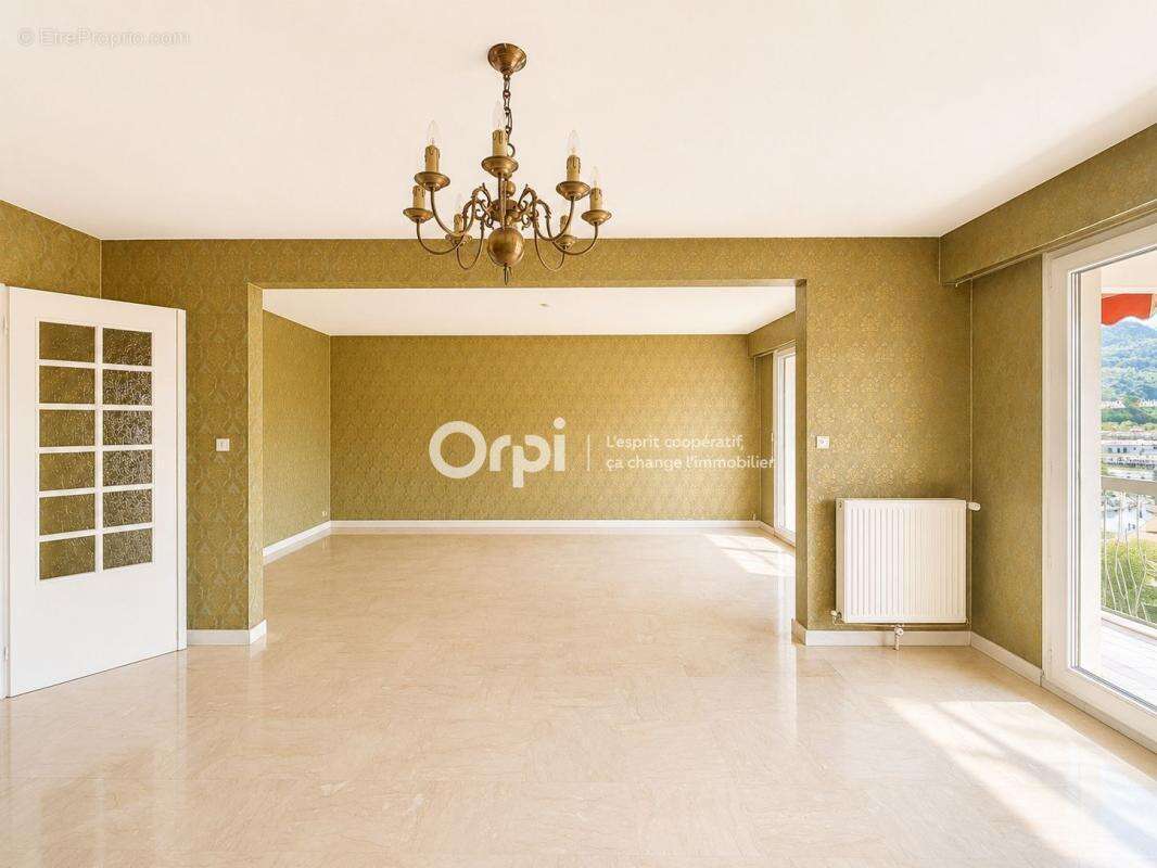 Appartement à ALBERTVILLE