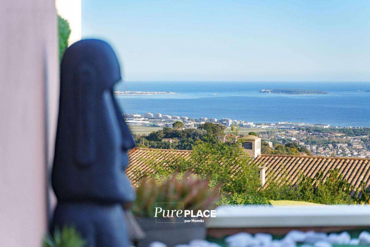 Appartement à MANDELIEU-LA-NAPOULE