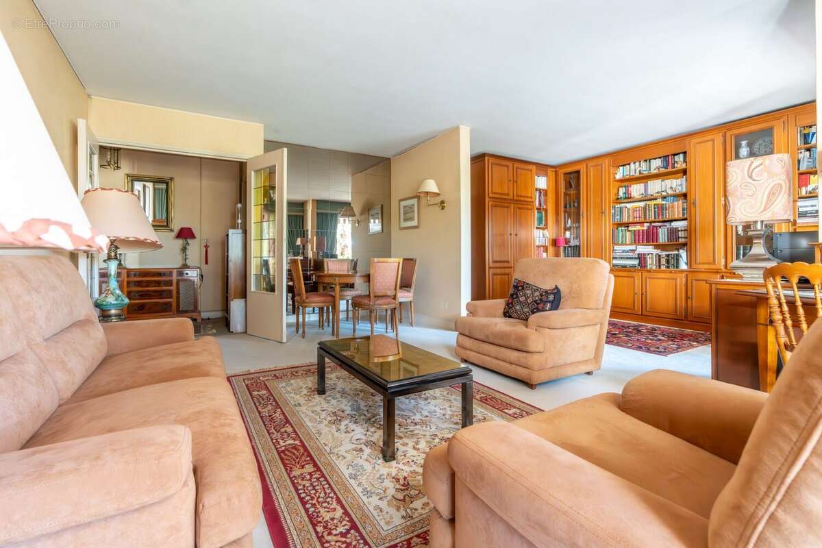 Appartement à NOGENT-SUR-MARNE