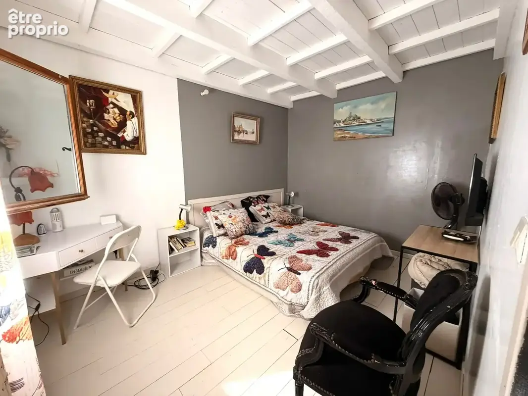 GRUISSAN – Plages à proximité, maison de caractère 195 m² avec dépendance et piscine - photo 8