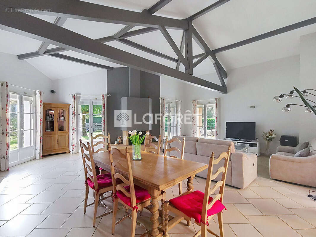 Maison à SAINTE-EUPHEMIE