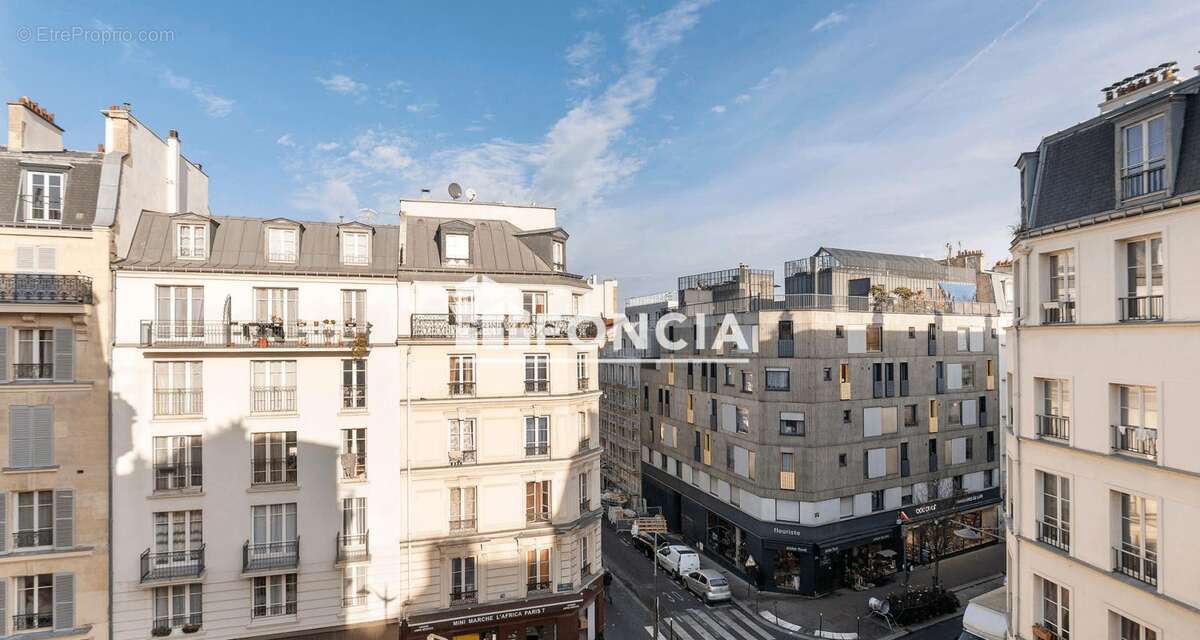 Appartement à PARIS-18E