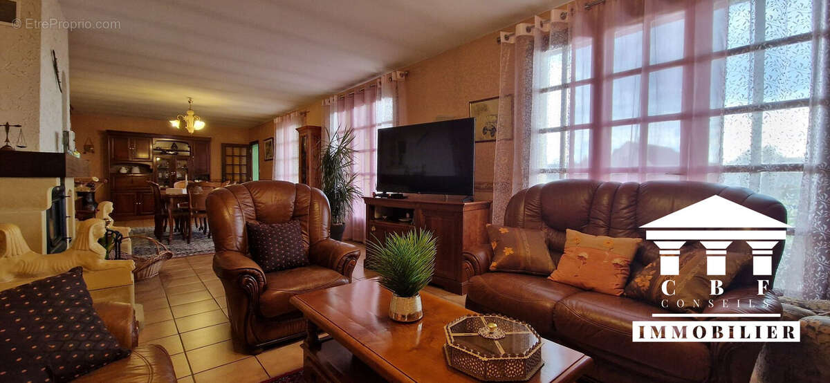 Maison à FARGES-LES-CHALON