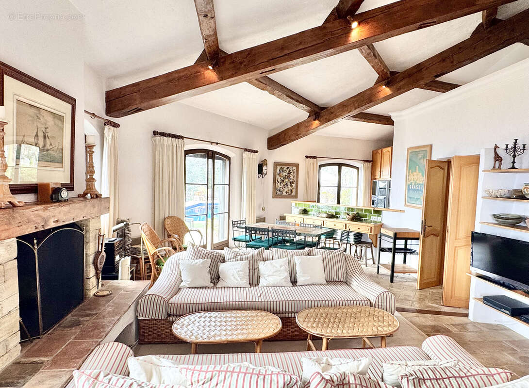 Maison à SPERACEDES