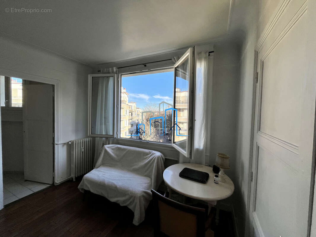 Appartement à PARIS-19E