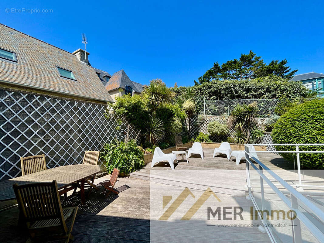 SAINT-MALO COURTOISVILLE - LES THERMES- Maison prête-à-vivre avec aperçus mer à proximité immédiate de la plage du Sillon et des - photo 9
