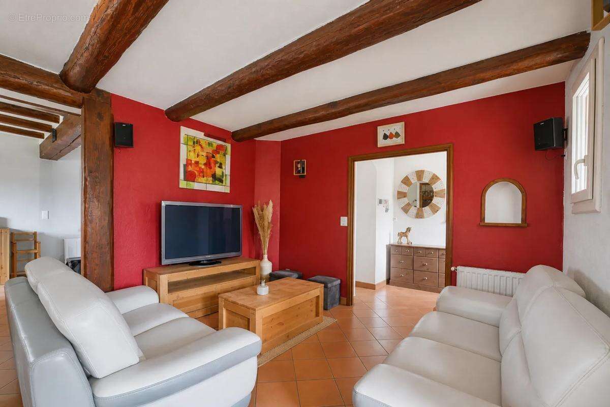 Maison avec piscine, 5 pièces, Saint-Hilaire-de-Brethmas - photo 10