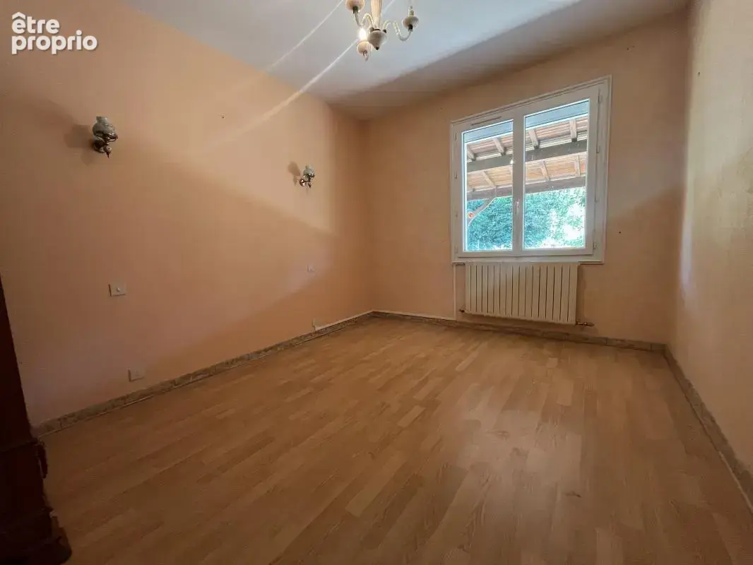 Maison 7 pièces 140 m² à vendre à Chabanais (16150) - photo 9