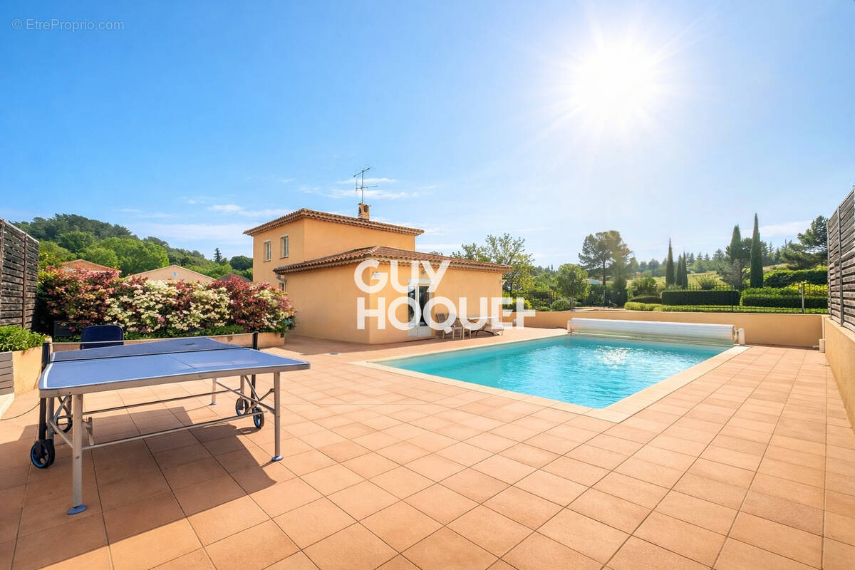 Maison 6 pièces 295 m² · à Mougins · 295 m² · 1 350 000 €