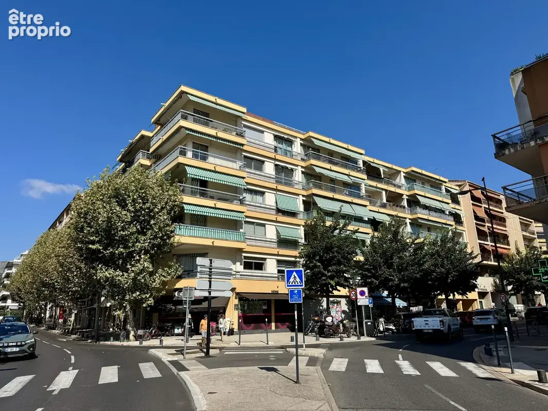 Appartement à VENCE